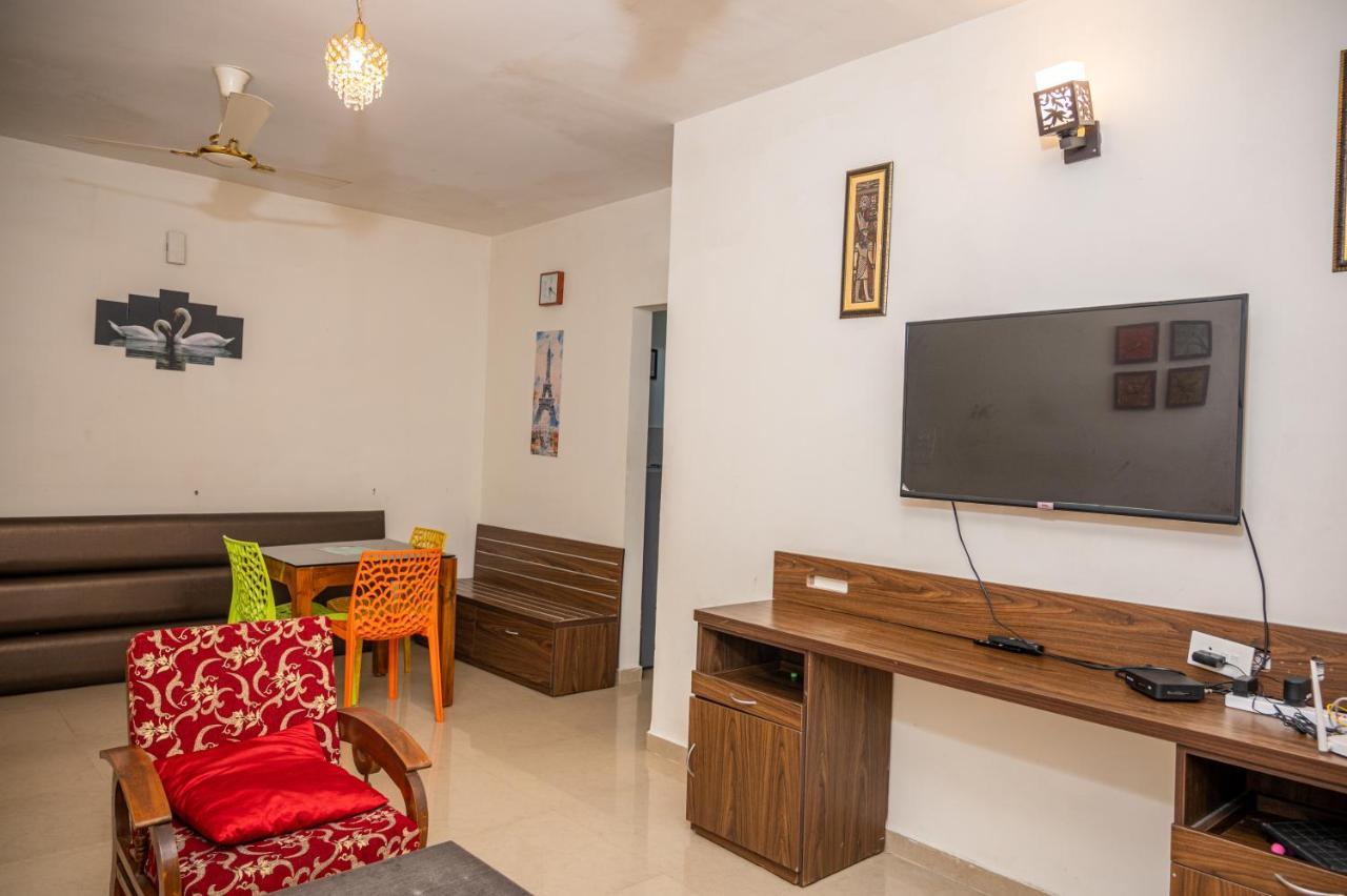 Ronnie'S Studio Apartment Arpora Kültér fotó
