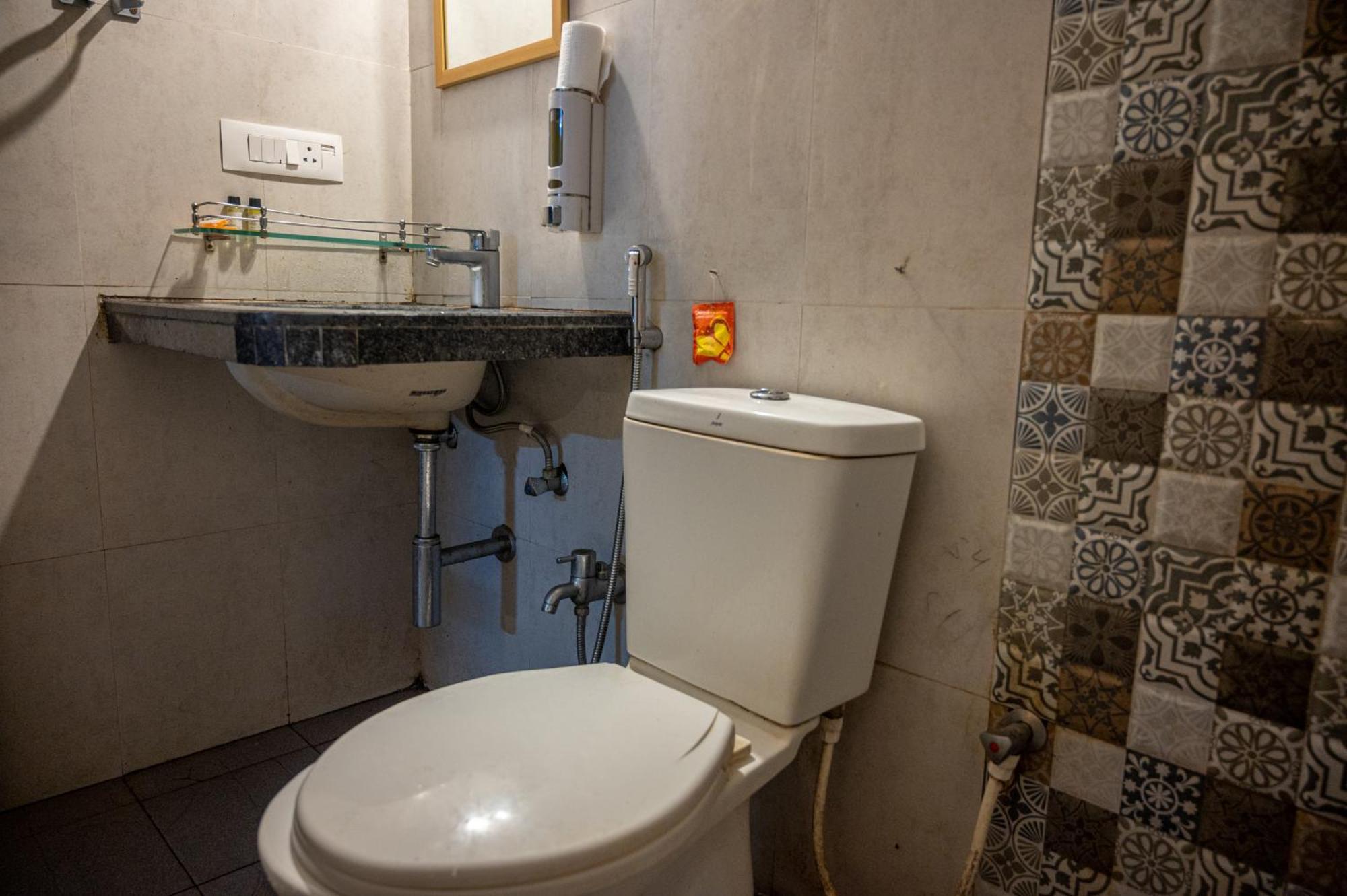 Ronnie'S Studio Apartment Arpora Kültér fotó