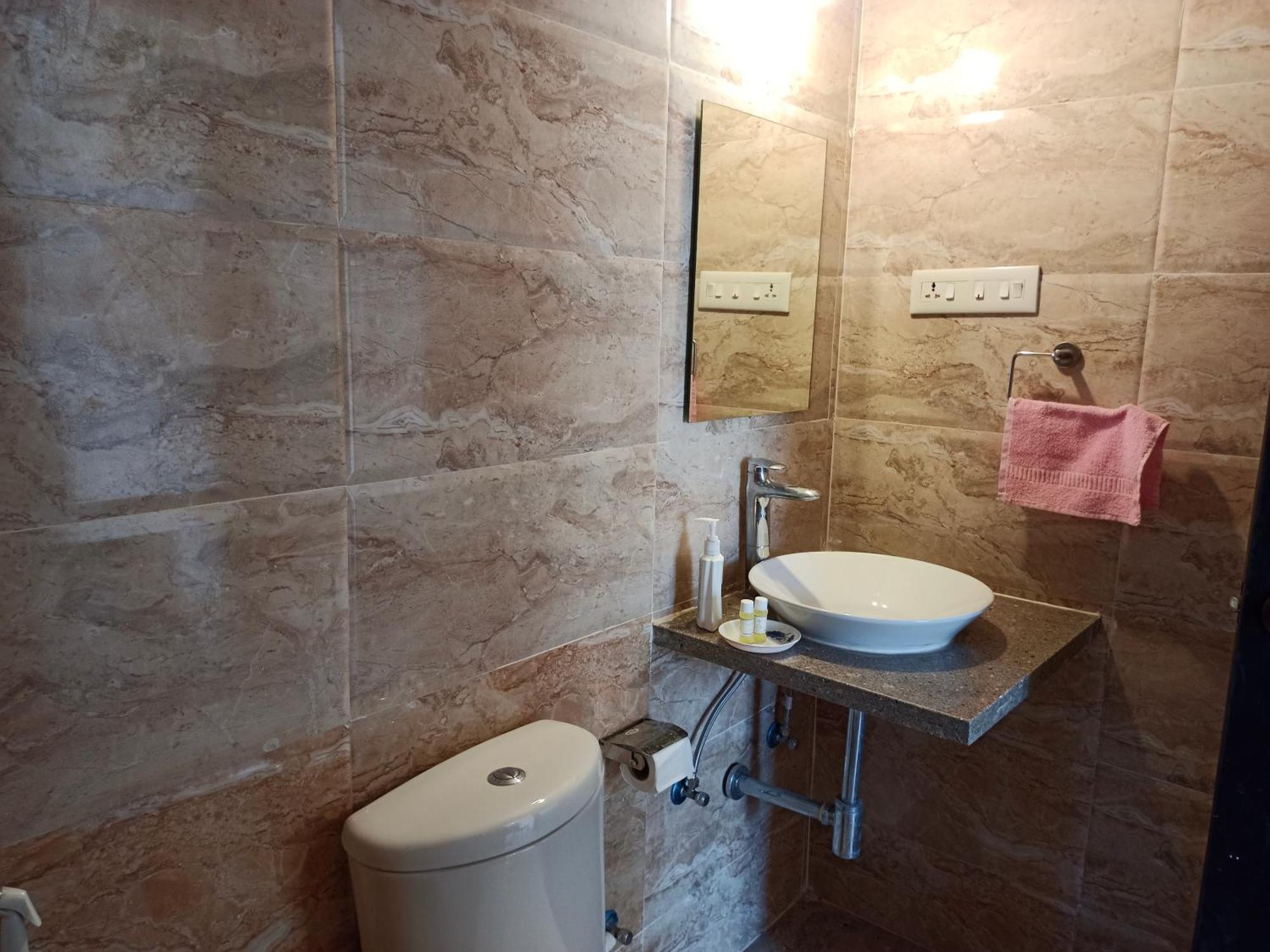 Ronnie'S Studio Apartment Arpora Kültér fotó